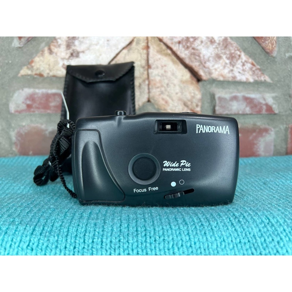 Panoramic 35mm plastic fantastic camera